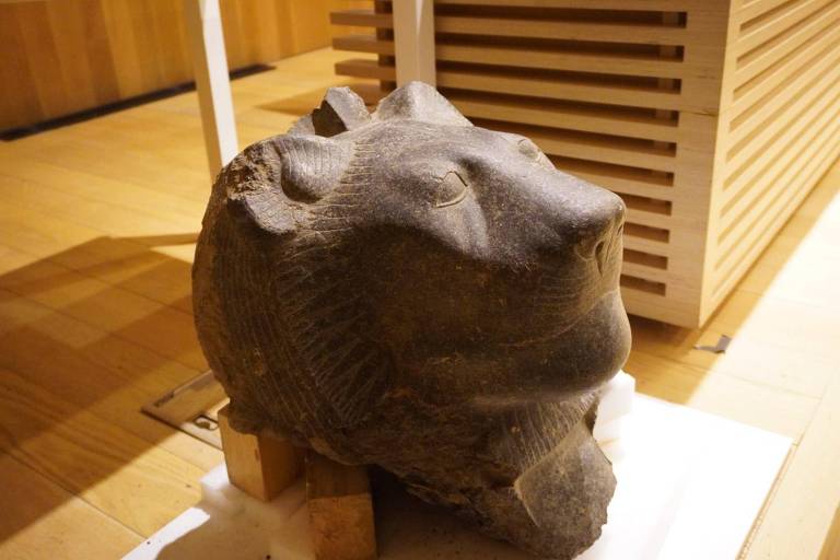 Espanha devolve ao Egito coleção de obras de arte antigas saqueadas em 2014