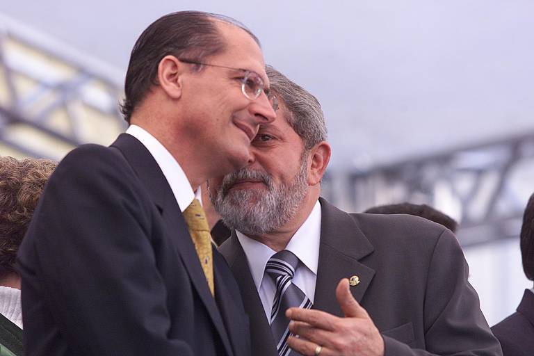 Em 2003, visita do presidente Luiz Inácio Lula da Silva e e do então governado de SP, Geraldo Alckmin, a Metalúrgica Uniforja, no ABC
