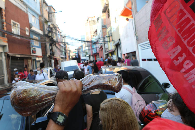 Novo protesto contra a fome na favela de Heliópolis