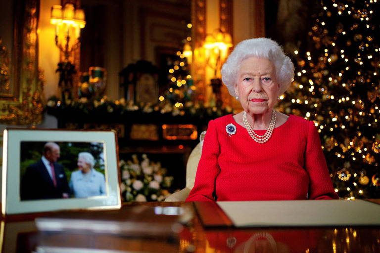A rainha Elizabeth 2ª durante a tradicional mensagem de Natal televisionada 