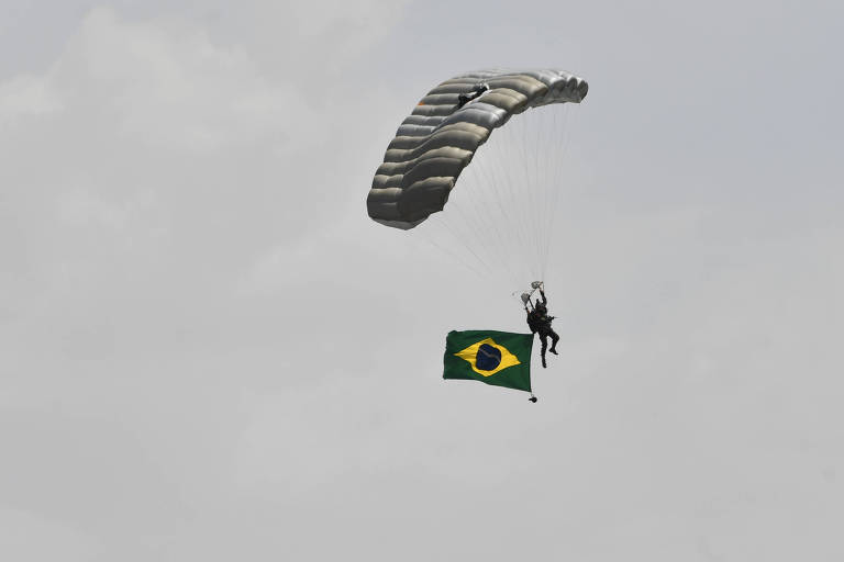 Solenidade em homenagem ao Dia do Soldado, no QG do Exército, em Brasília (DF)