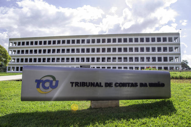 Fachada do TCU (Tribunal de Contas da União), em Brasília, no Distrito Federal