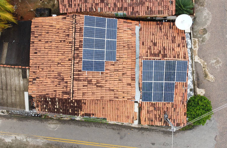 Estabelecimentos e casas com sistema de energia solar financiados pela fintech Solfácil