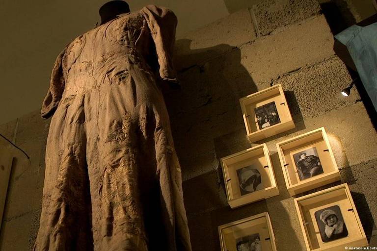 Objetos da Mostra 'Material, a Memória Feminina do Gulag', da Memorial International 