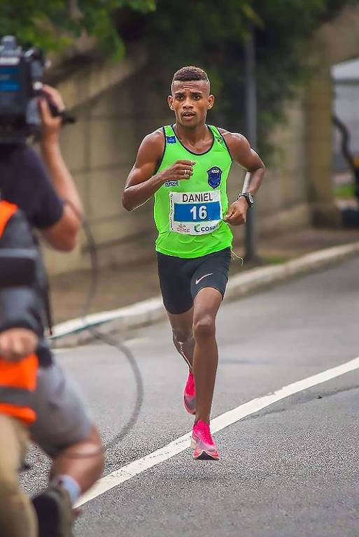 Essa é corrida é da ilha da maratona no último nívella corrida demora cerca  de e