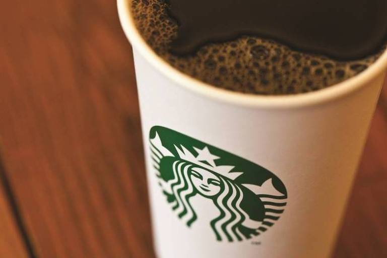 Café pode criar comunidades e fortalecer conexões humanas, diz diretora da Starbucks no Brasil