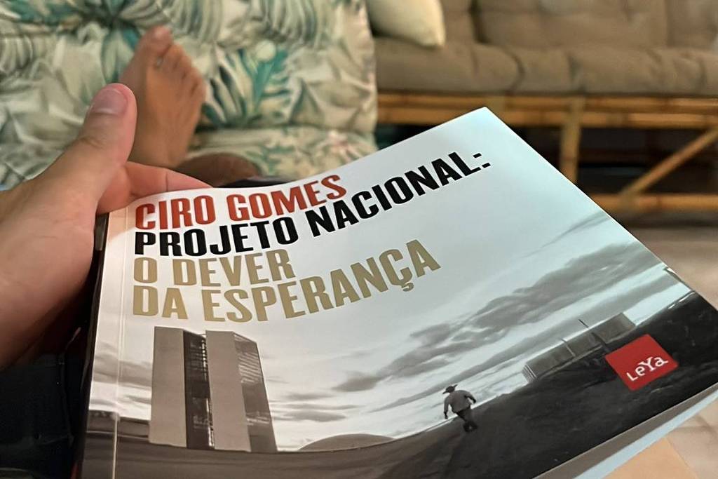 Le fils de Márcio França publie une photo avec le livre de Ciro au milieu du désaccord entre PT et PSB – 01/01/2022 – Panel