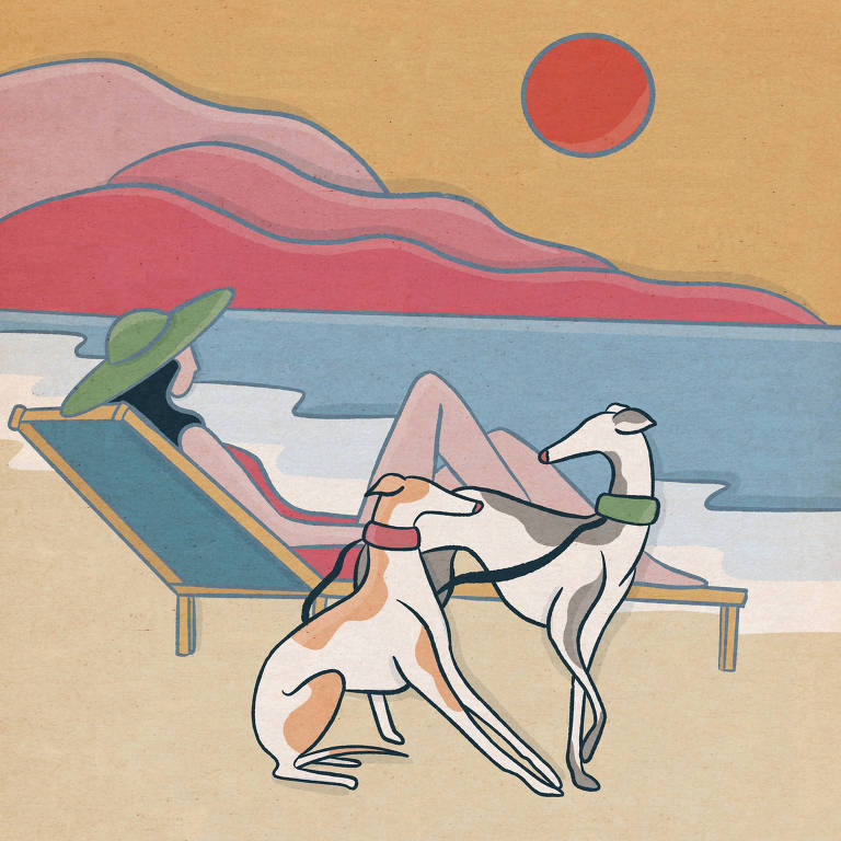 Mulher toma sol na praia ao lado de dois cães presos na coleira