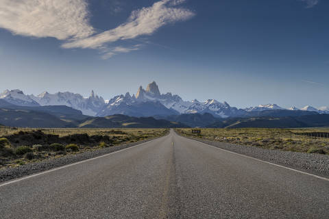 Na Ruta 23, que cruza a Patagônia, é possível ver belas paisagens