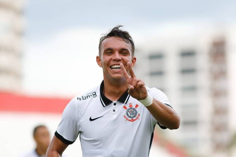 Giovane é uma das apostas da base do Corinthians