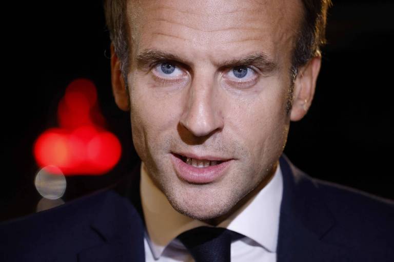 Tenho muita vontade de irritar os não vacinados contra Covid, diz Macron