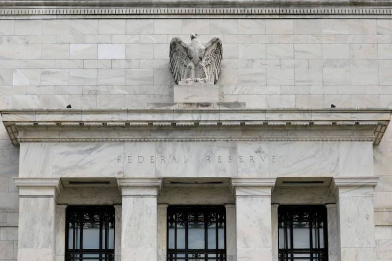 Fed sinaliza alta dos juros antes do esperado