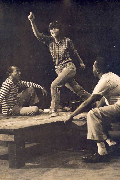 A cantora Nara Leão em imagem da série documental 'O Canto Livre de Nara Leão', da Globoplay