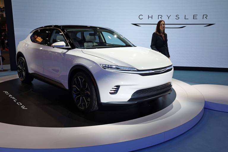 Chrysler anuncia que planeja fabricar apenas carros elétricos