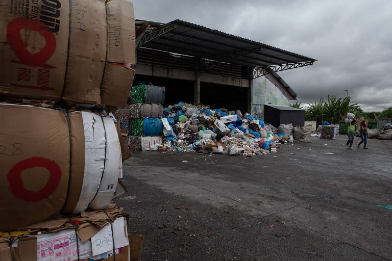 O terreno será transformado em parque, segundo projeto da Operação Urbana Água Branca
