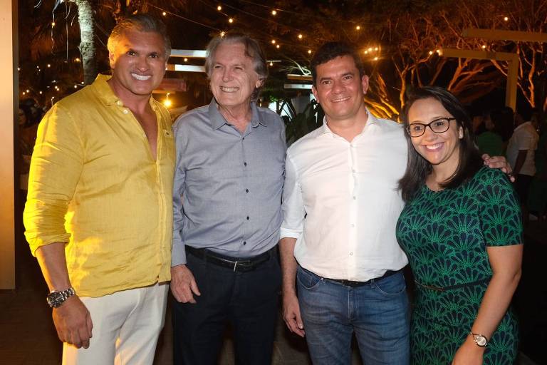 O deputado federal Julian Lemos (PSL-PB), o presidente da União Brasil, Luciano Bivar, Sergio Moro (Podemos) e Renata Abreu, presidente do Podemos