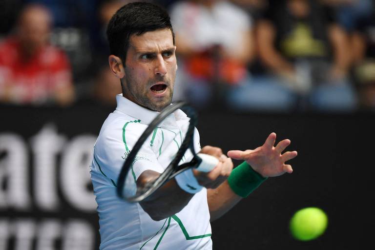 Djokovic vence julgamento para permanecer na Austrália mesmo sem vacina
