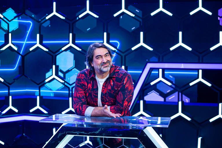 Zeca Camargo diz se reinventar com quiz show na Band e que não teme BBB 22