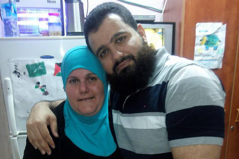 Islam Hamed com a mãe, a paulista Nadia