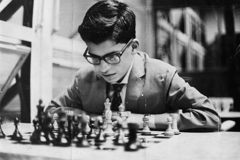 Fischer x Spassky: Guerra Fria chegou ao xadrez há 50 anos - 30/08/2022 -  Esporte - Folha