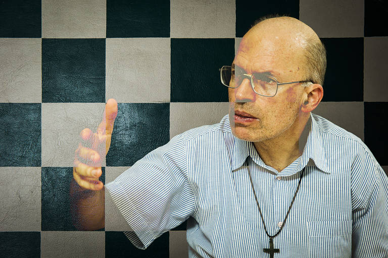 Sou o profeta do apocalipse', diz Mequinho, 1º brasileiro grande mestre de  xadrez - 12/01/2022 - Esporte - Folha