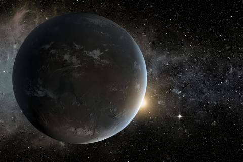 This artist's concept provided by NASA April 18, 2013, depicts NASA's Kepler misssion's smallest habitable zone planet. Seen in the foreground is Kepler-62f, a super-Earth-size planet in the habitable zone of a star smaller and cooler than the sun, located about 1,200 light-years from Earth in the constellation Lyra. Kepler-62f orbits it's host star every 267 days and is roughly 40 percent larger than Earth in size. The size of Kepler-62f is known, but its mass and composition are not. However, based on previous exoplanet discoveries of similar size that are rocky, scientists are able to determine its mass by association. Much like our solar system, Kepler-62 is home to two habitable zone worlds. The small shining object seen to the right of Kepler-62f is Kepler-62e. Orbiting on the inner edge of the habitable zone, Kepler-62e is roughly 60 percent larger than Earth. AFP PHOTO / HANDOUT / NASA Ames / JPL-Caltech  / T. Pyle           == RESTRICTED TO EDITORIAL USE / MANDATORY CREDIT: 