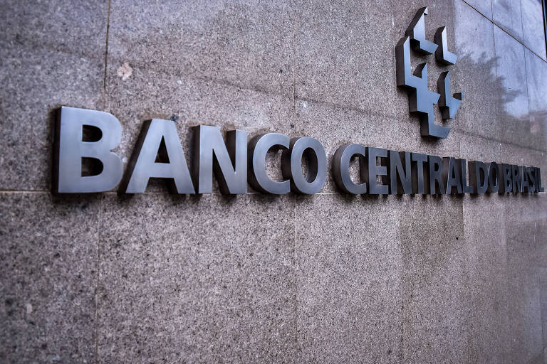 Concentração dos 5 maiores bancos no mercado de crédito brasileiro cai em 2021