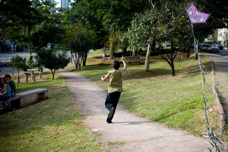 Praça Elis Regina, no Butantã, na zona oeste de São Paulo