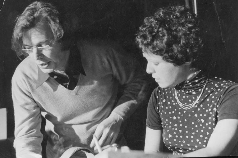 Tom Jobim e Elis Regina no Teatro Bandeirantes, em São Paulo