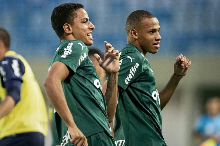 Jogadores do Palmeiras durante partida contra o São Paulo na Copinha