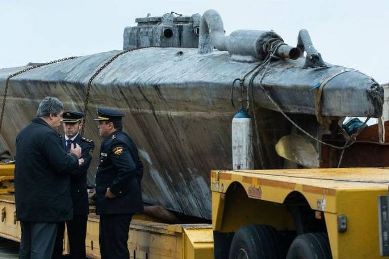 Submarino levava mais de 3 toneladas de cocaína, avaliada em quase R$ 760 milhões