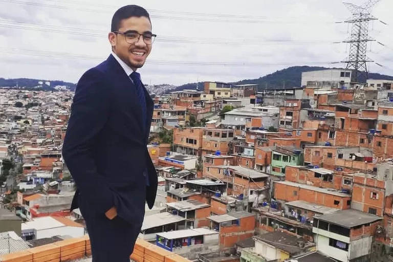 Alex mora até hoje na comunidade onde cresceu, na zona norte de São Paulo