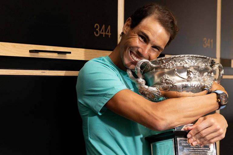 Federer e Djokovic homenageiam Rafael Nadal por recorde de Grand Slams