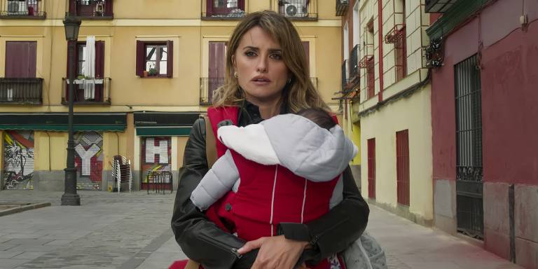 Penélope Cruz em cena do filme "Mães Paralelas", de Pedro Almodóvar