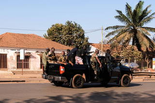 Gunfire around the presidential palace in Bissau