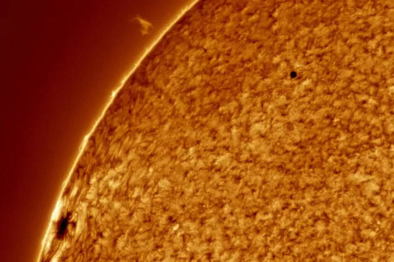 As temperaturas do núcleo terrestre são similares às do Sol