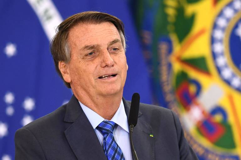 Bolsonaro mira reeleição com plano de 200 diretrizes na reta final de mandato
