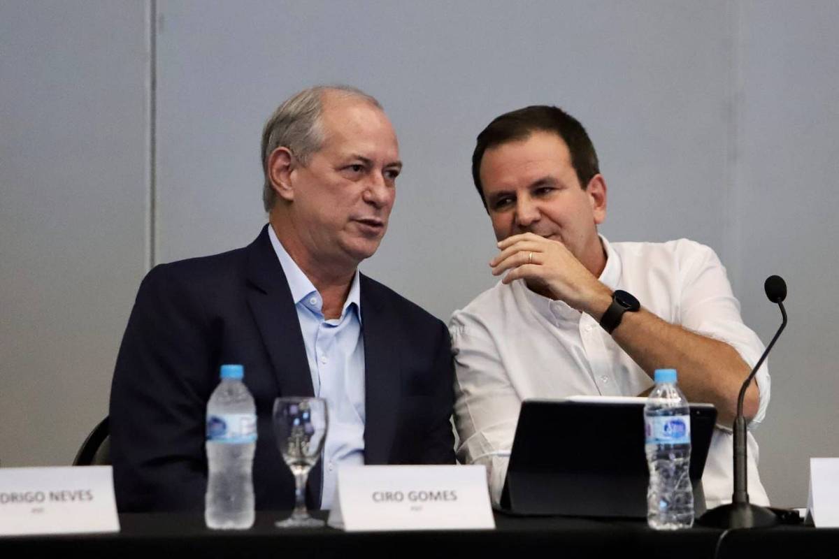 Ciro defende alian a com Paes e diz que Lula est destruindo os