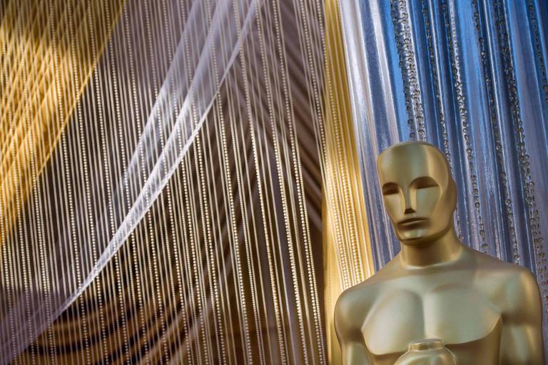 Réplica gigante da estatueta do Oscar decora o tapete vermelho da edição de 2020 do prêmio