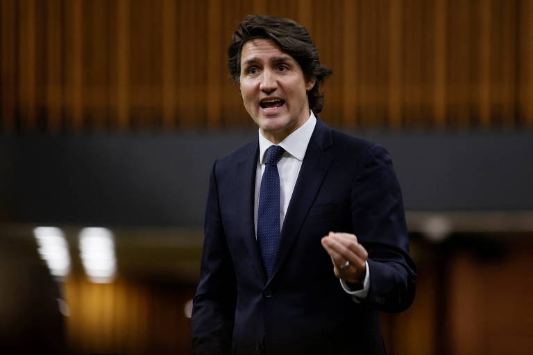O premiê canadense, Justin Trudeau, fala sobre o protesto de caminhoneiros na Câmara dos Comuns, em Ottawa, nesta segunda (7) 