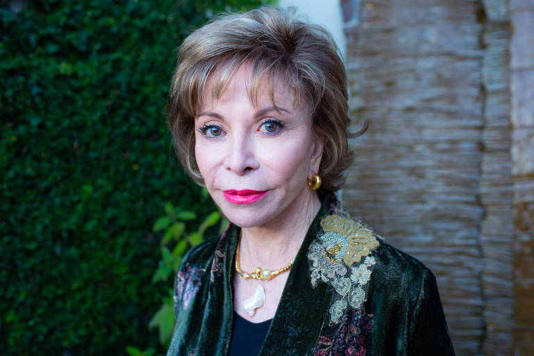 Isabel Allende, que lança 'Violeta', diz que vitória de Boric dá esperança ao Chile