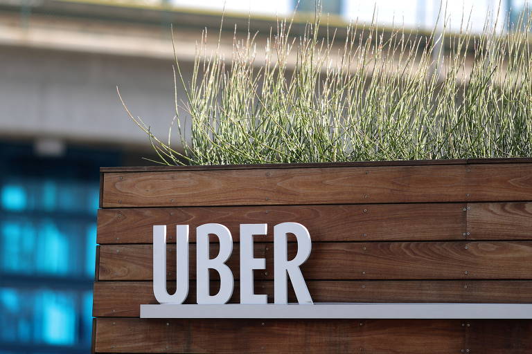 Ações na Justiça do Trabalho discutem papel da Uber na relação com os motoristas