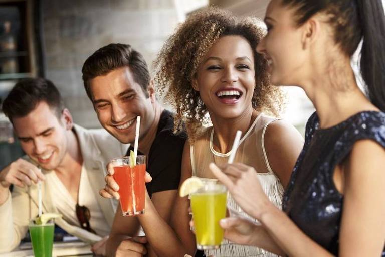 Bebida alcoólica ajudou a civilizar a humanidade, diz filósofo americano