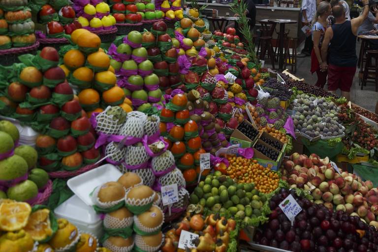 Banca de frutas. Frutas à venda no Mercado Municipal de São Paulo, o Mercadão