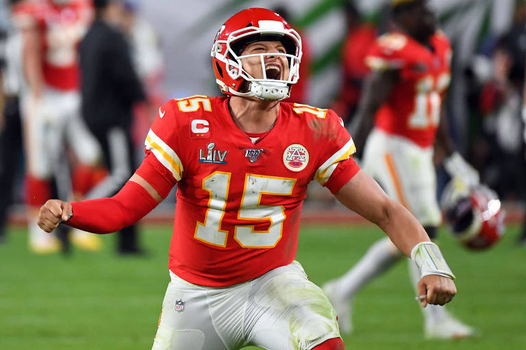 Maior jogador da história da NFL, Tom Brady enfrenta seu sucessor Patrick  Mahomes no Super Bowl LV