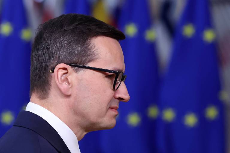 UE nega recurso de Polônia e Hungria e poderá cortar verbas de países que violam democracia