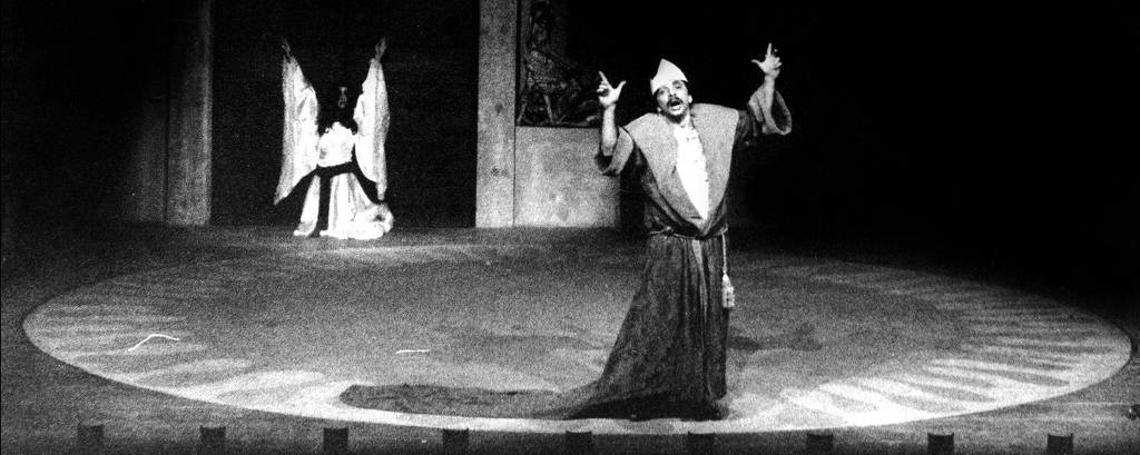 Renato Borghi como Abelardo 1º na montagem do Teatro Oficina para a peça 