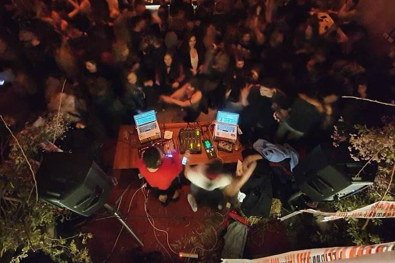 DJs comandam a trilha sonora no La Ferneteria, uma das três opções no Bellas Artes Bar