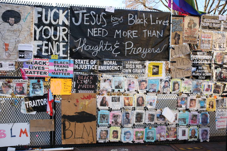 Cartazes do Black Lives Matter ganham acervo nos EUA