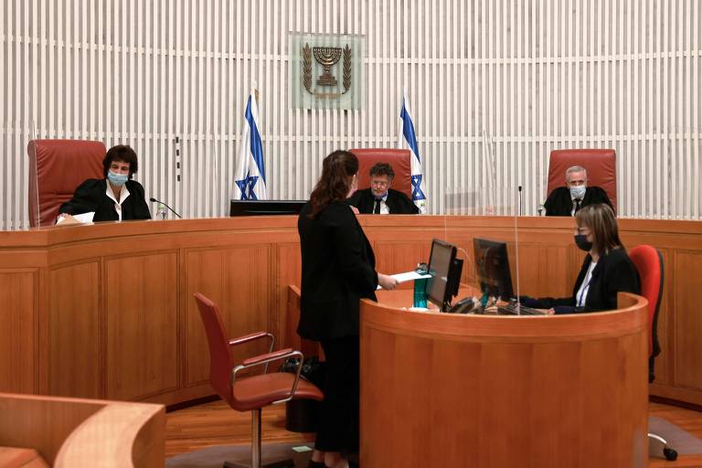Juízes da Suprema Corte de Israel em audiência sobre caso de despejos do bairro predominantemente árabe de Silwan, no leste de Jerusalém